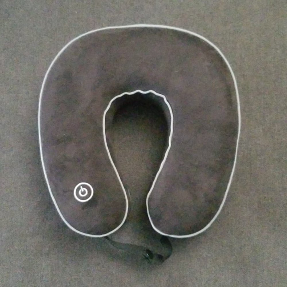 memory foam neck pillow - homedics never used